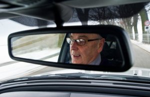 Driver too vein to wear specs